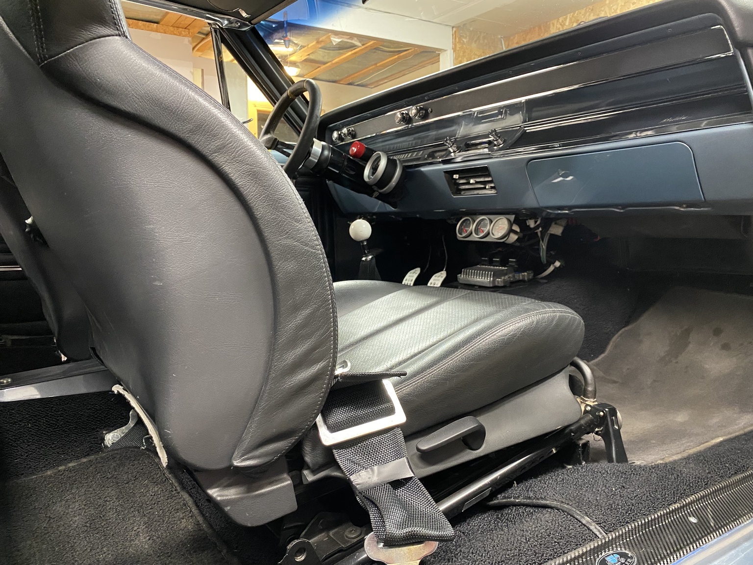 Innenraumfoto von 1966 Chevrolet Chevelle Malibu Pro Touring (23)