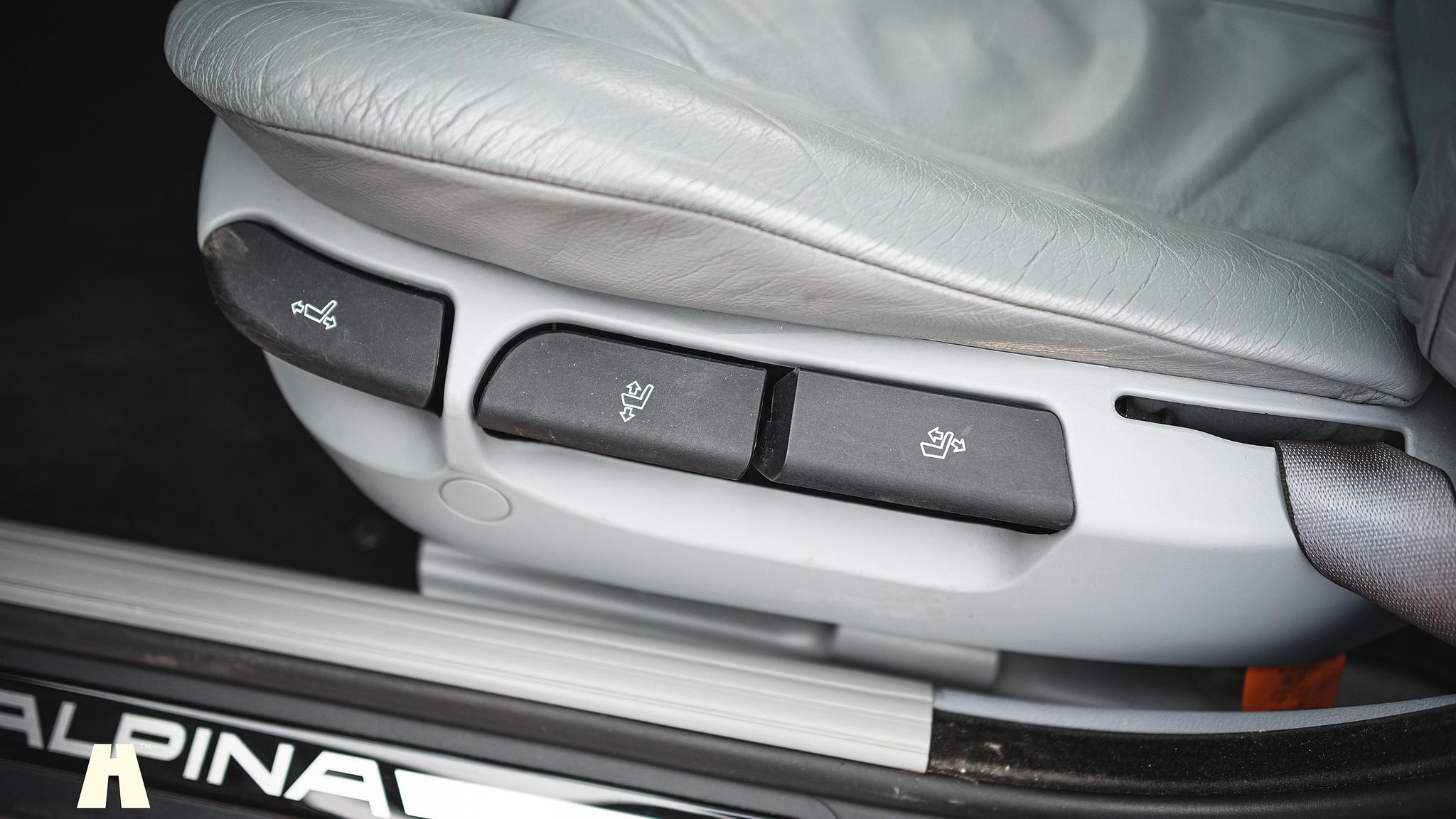 Interior image of 1998 Alpina B10 V8