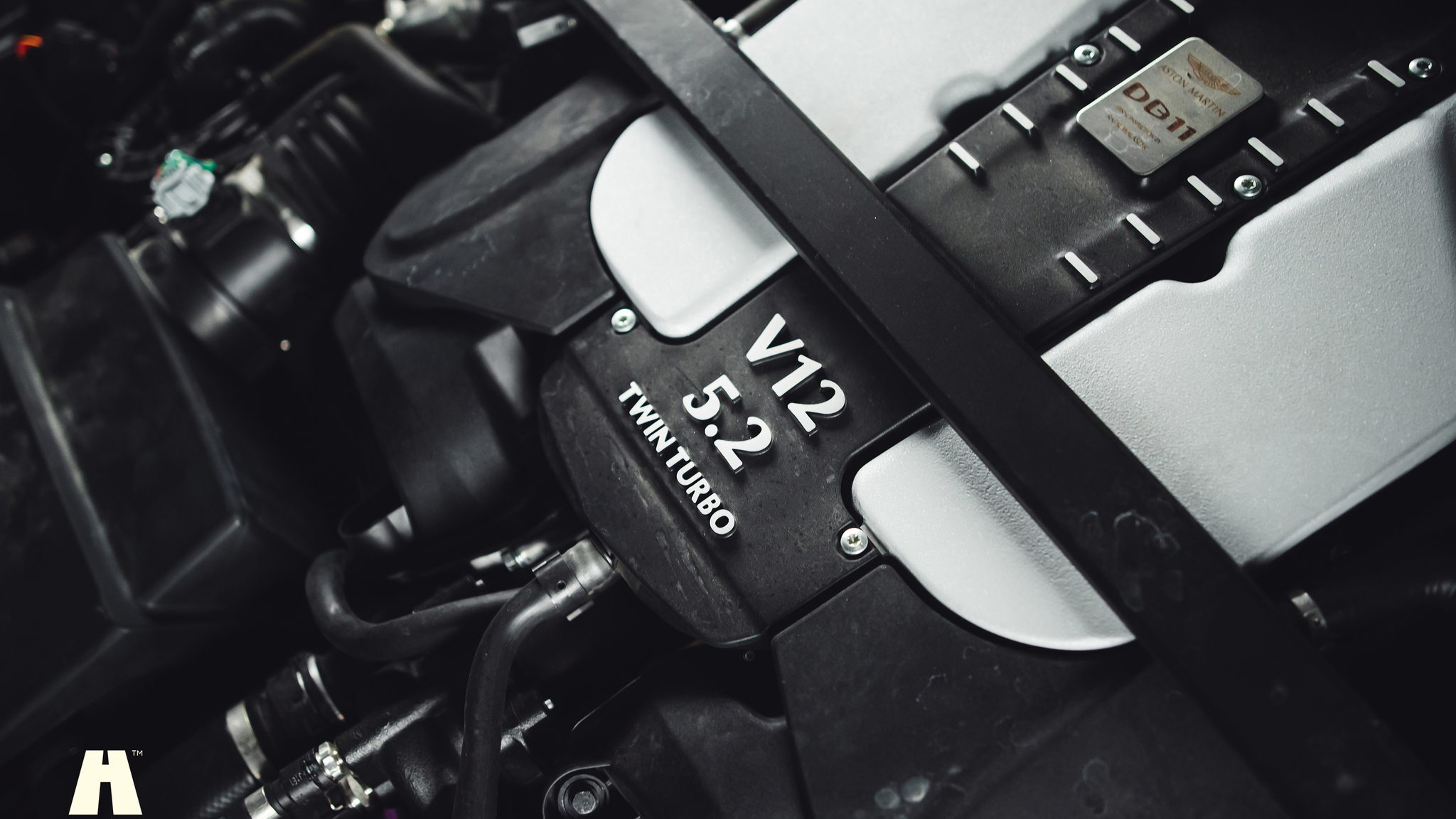 Image of 2019 Aston Martin DB11 AMR (19) mechanics