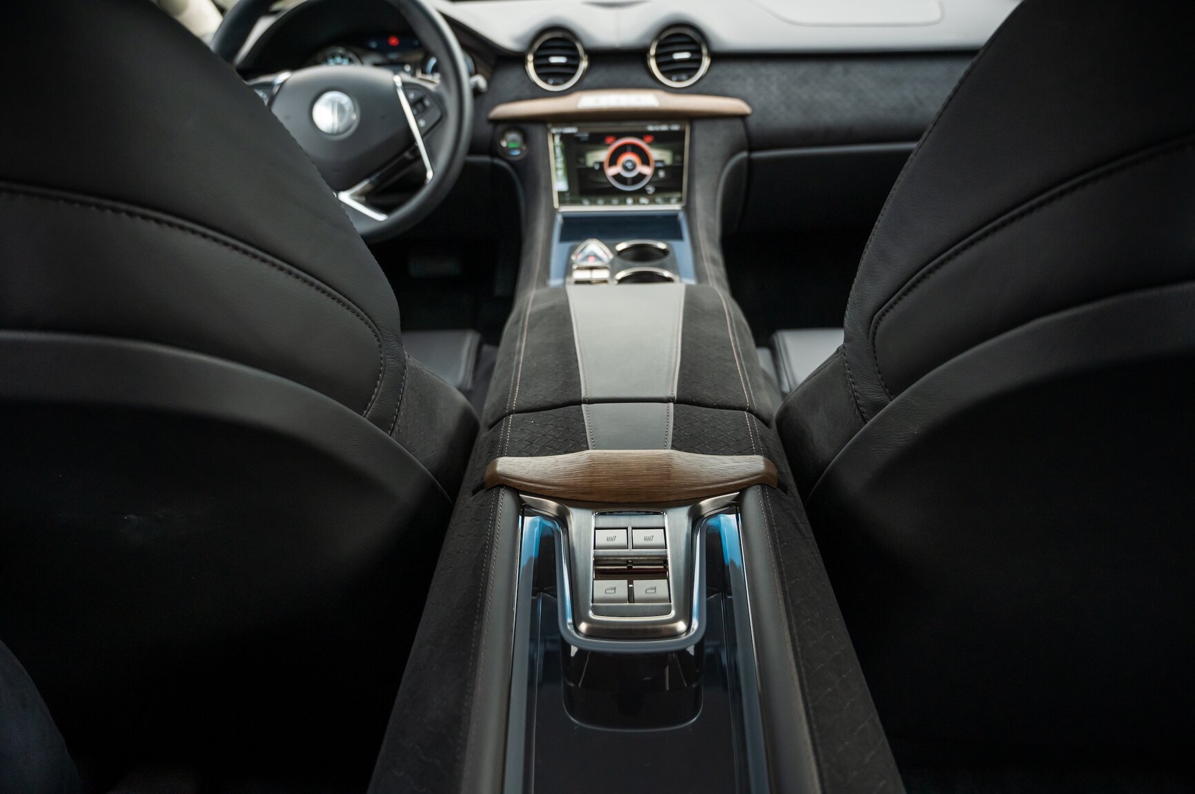 Interiörbild 2012 Fisker Karma ES