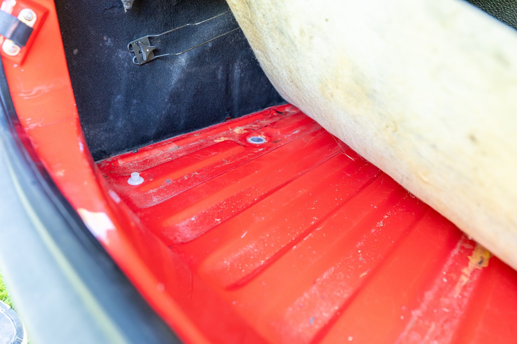Interior image of 1987 Peugeot 205 CTI 1.6 (40)