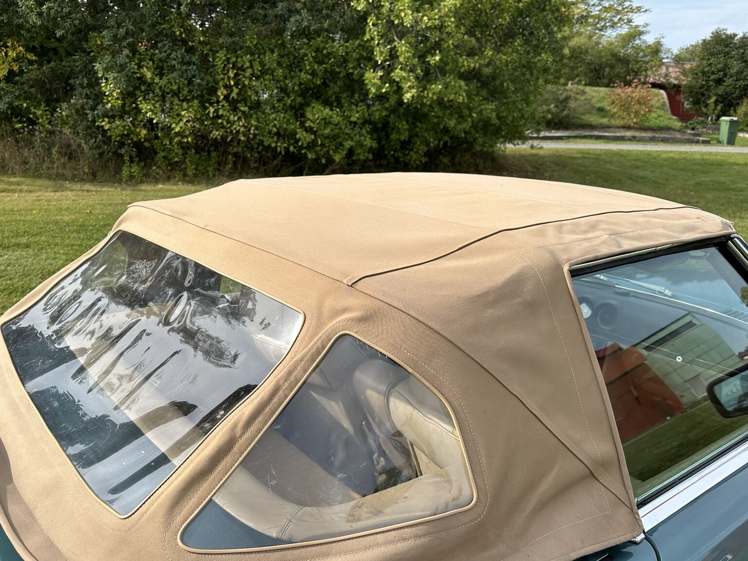 Exteriörbild på 1985 Mercedes-Benz 380 SL