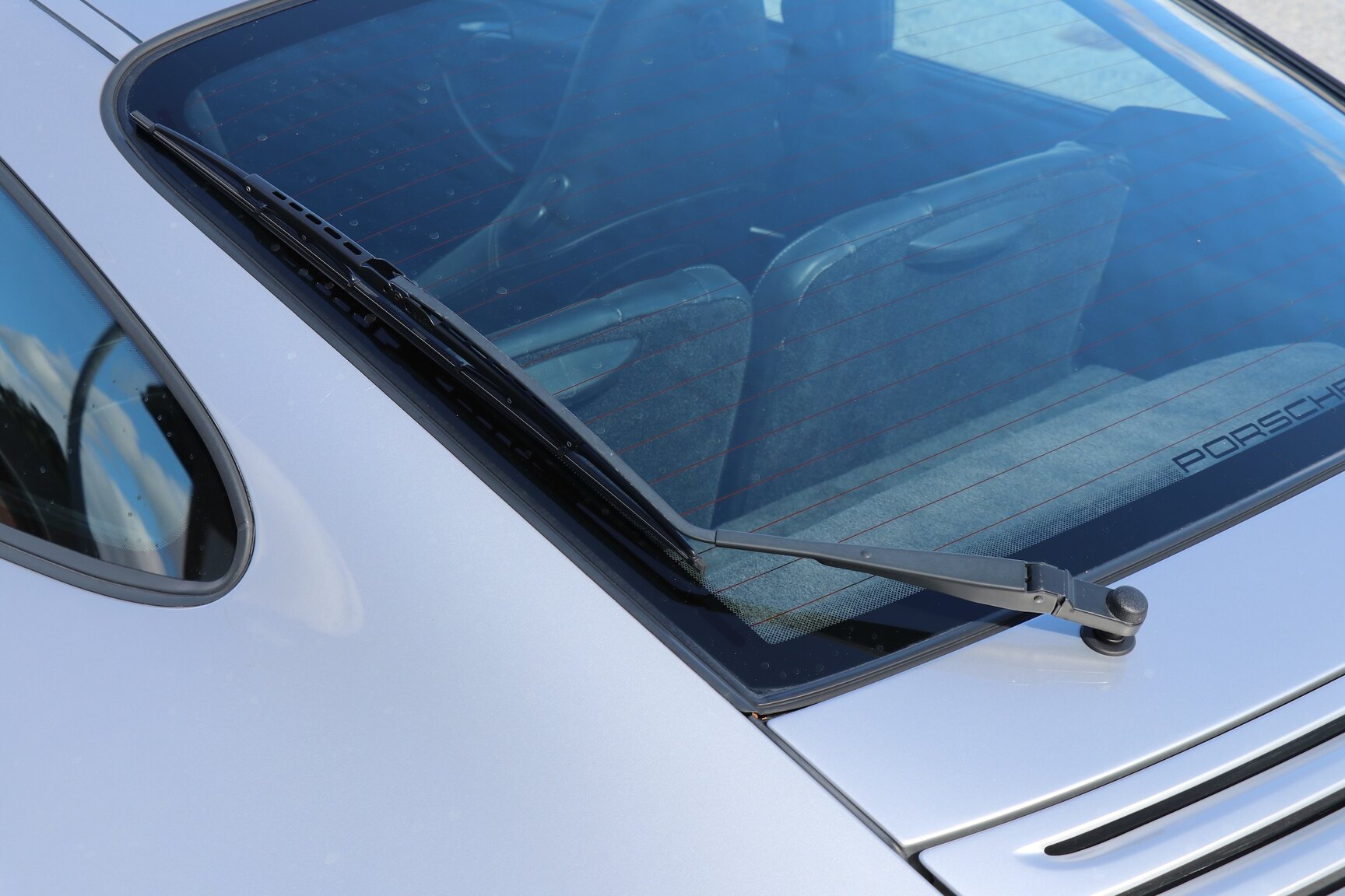 Exteriörbild på 2001 Porsche 911 Turbo