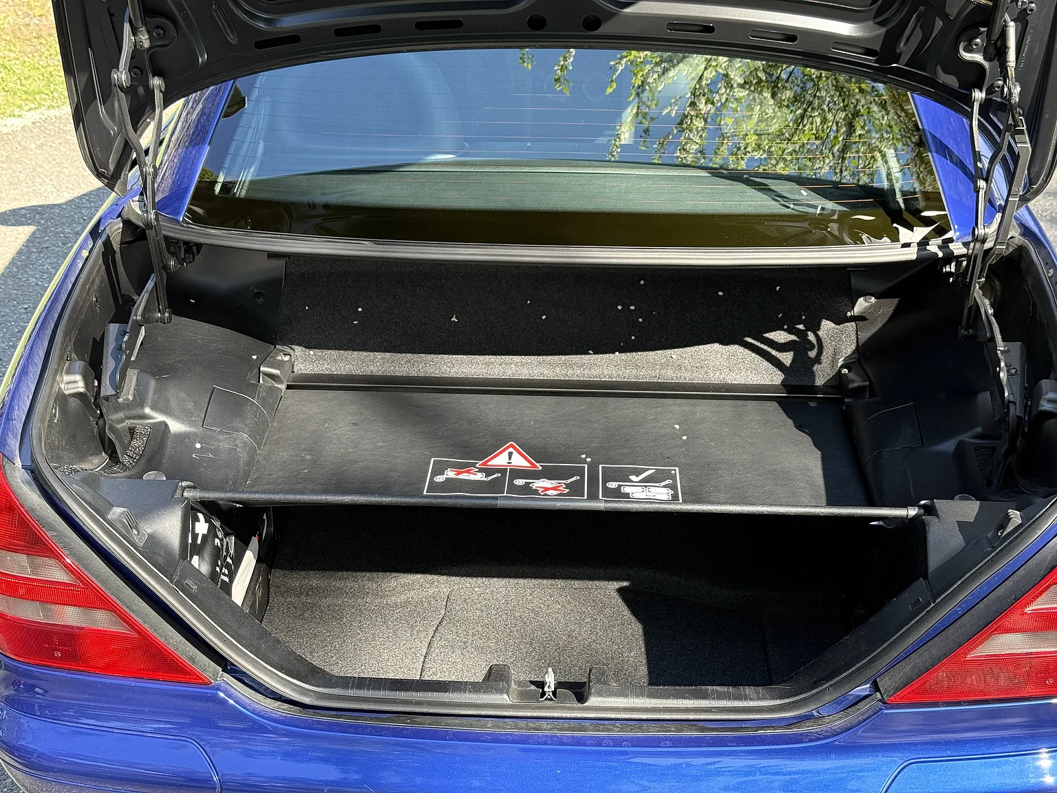 Innenraumfoto von 1997 Mercedes-Benz 230 SLK (67)