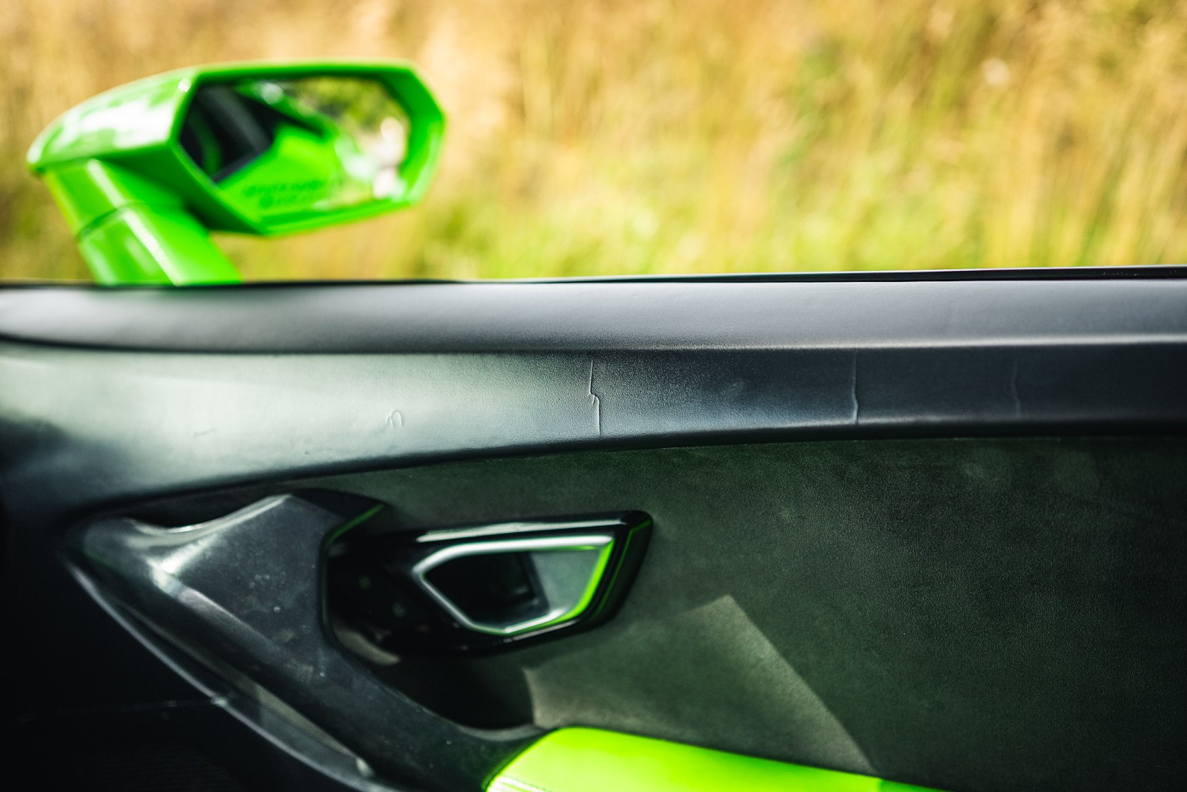 Innenraumfoto von 2016 Lamborghini Huracan LP-610-4