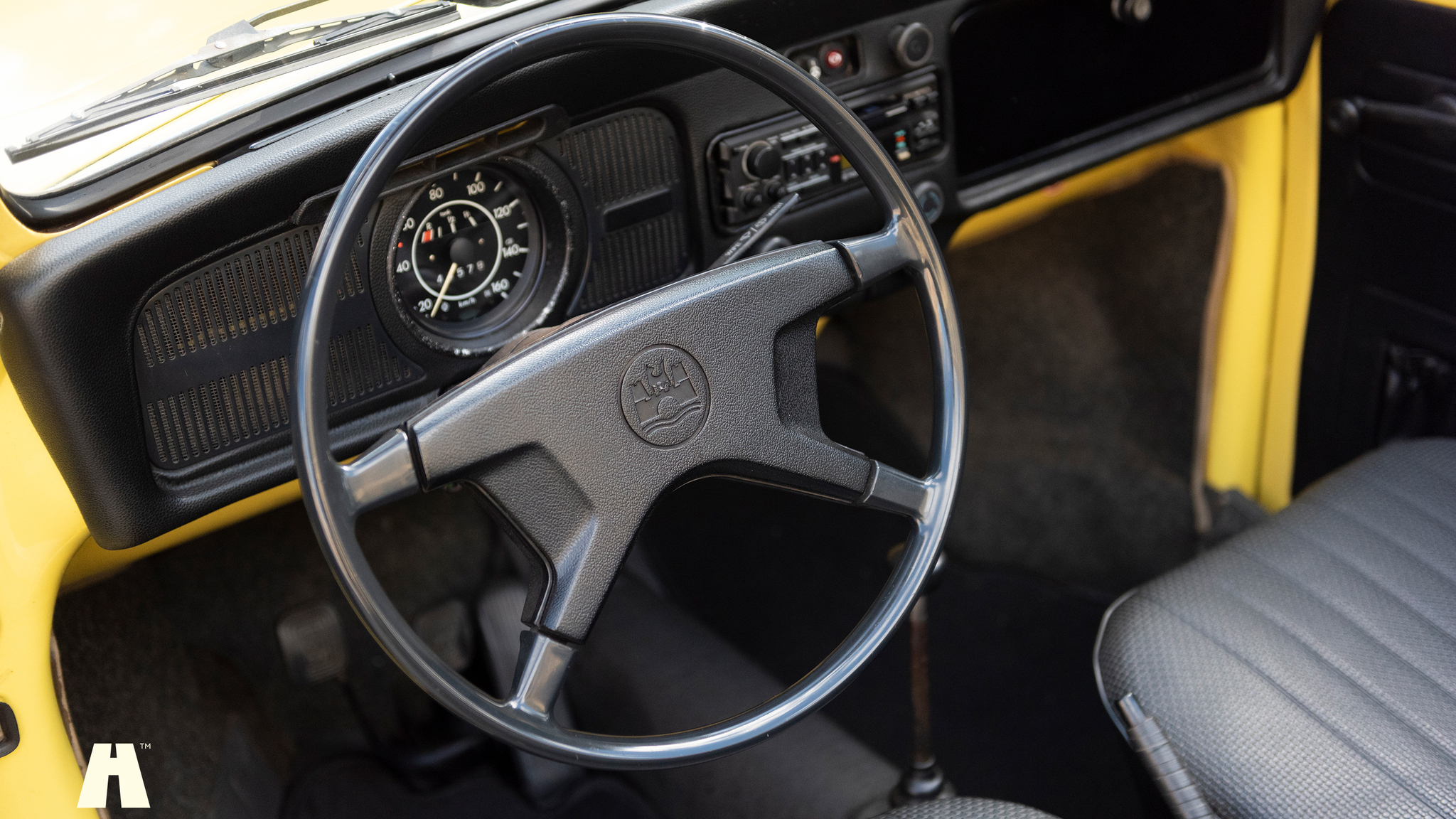 Interior image of 1972 Volkswagen beetle cabriolet 1302 LS