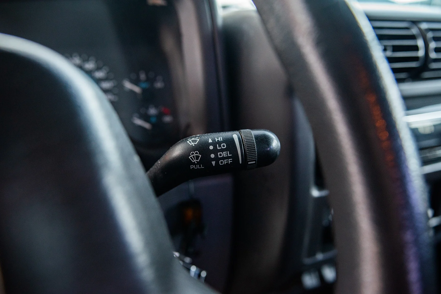 Innenraumfoto von 1997 JEEP Wrangler Hardtop 2.5 AWD (29)