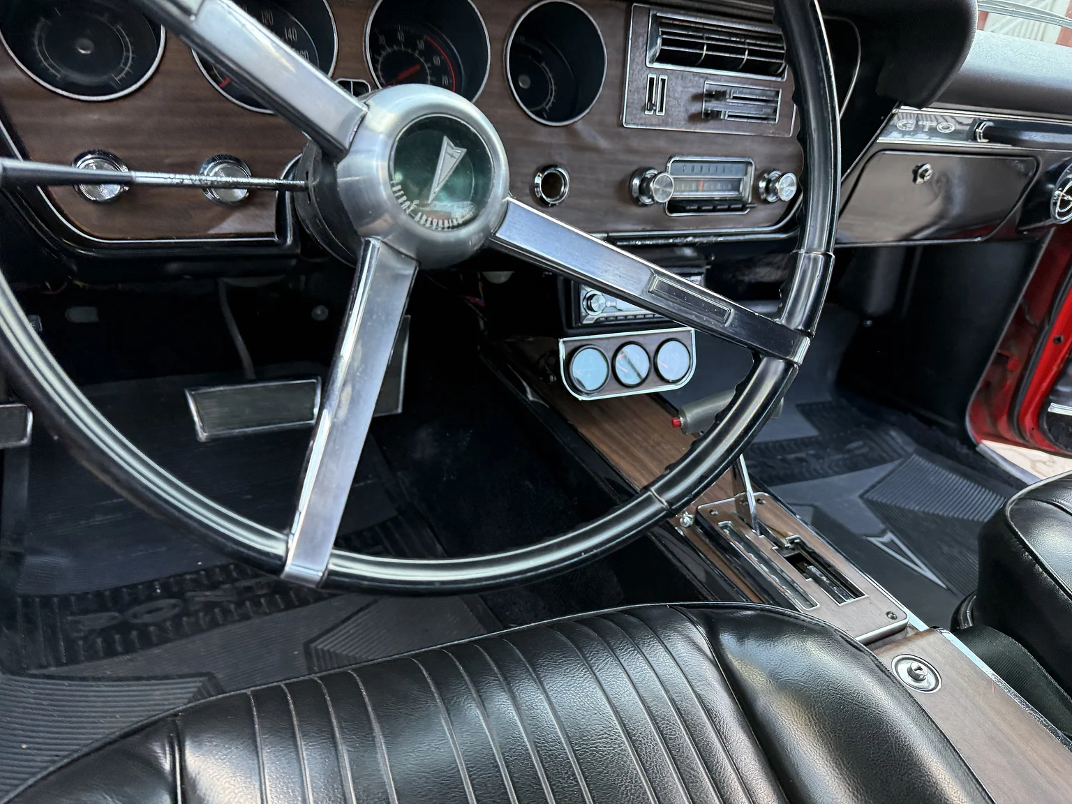 Innenraumfoto von 1967 Pontiac GTO Hardtop (40)