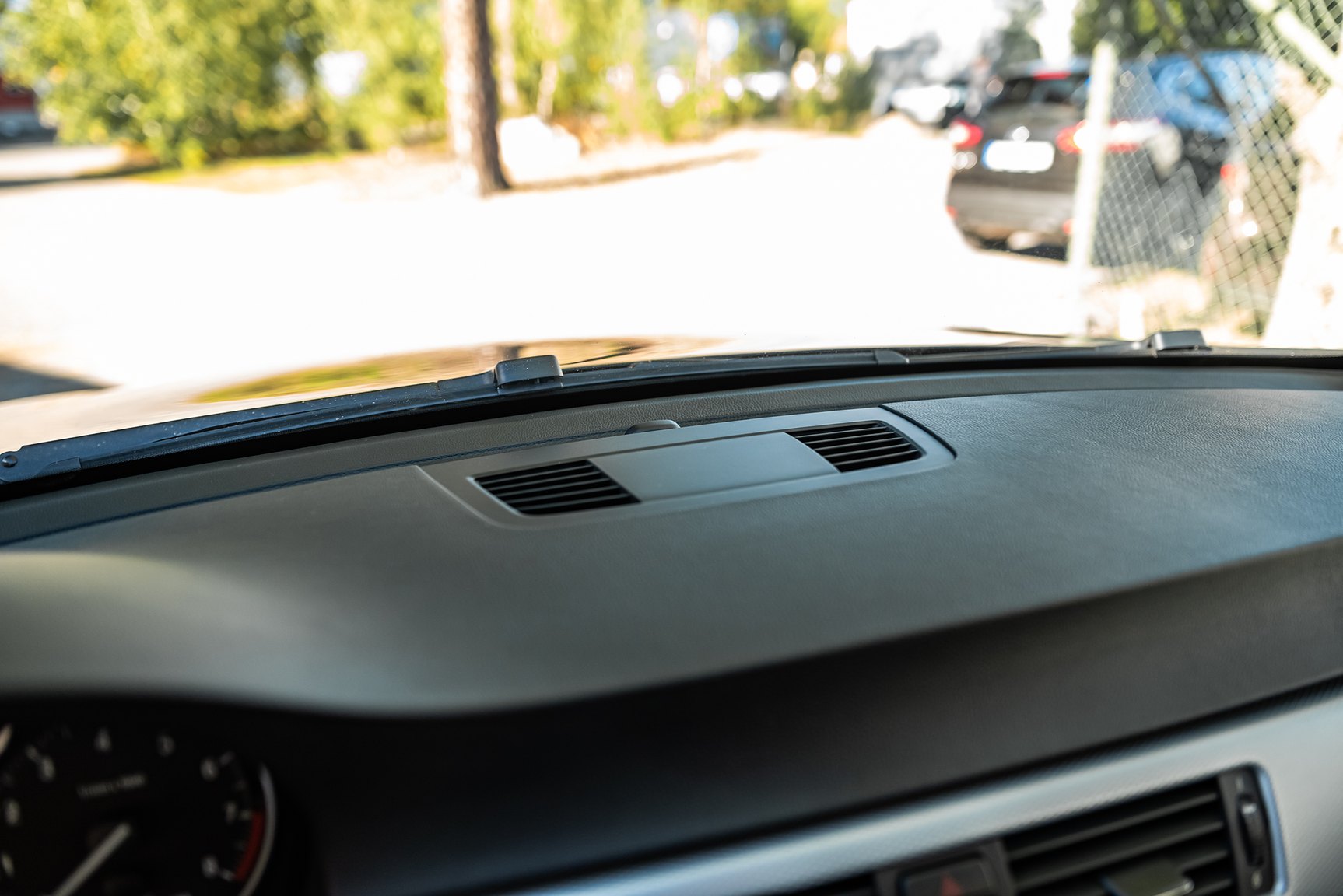 Interior image of 2009 BMW 325Xi