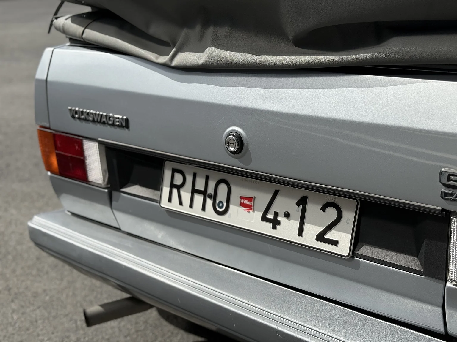 Exterior image of 1987 VW Golf Cabriolet (21)