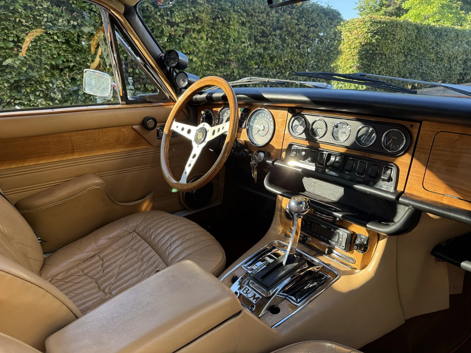 Innenraumfoto von 1970 Jaguar XJ12 Performance (66)