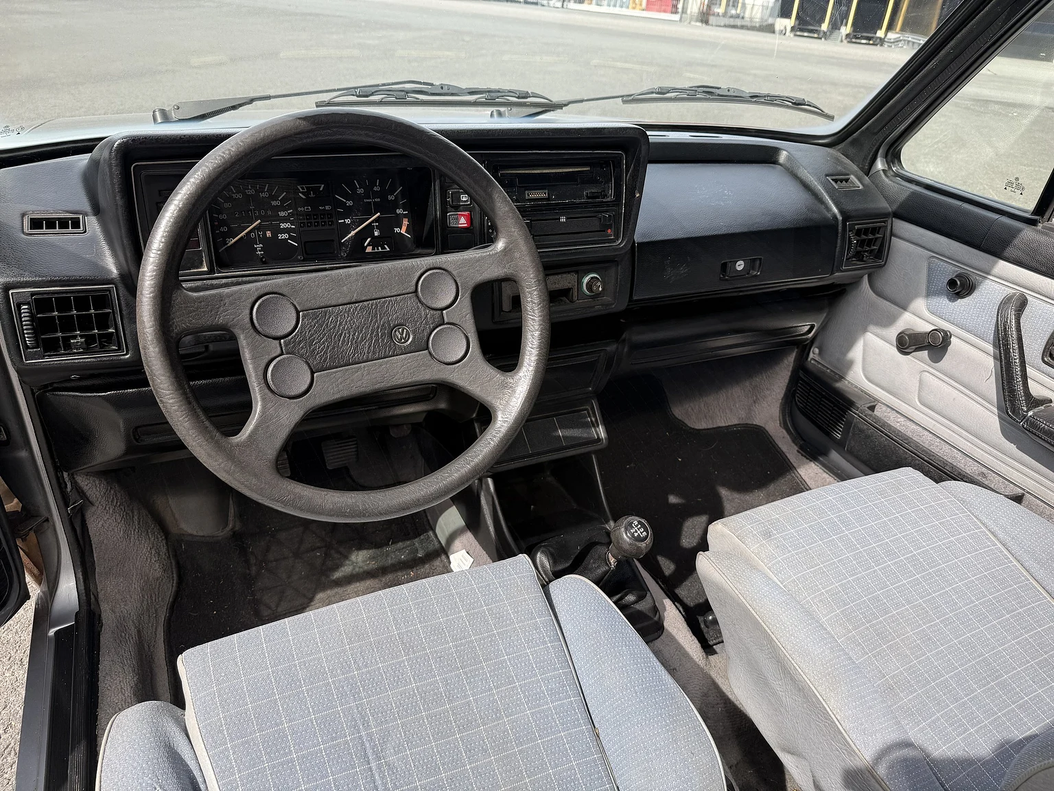 Interiörbild 1987 VW Golf Cabriolet (1)