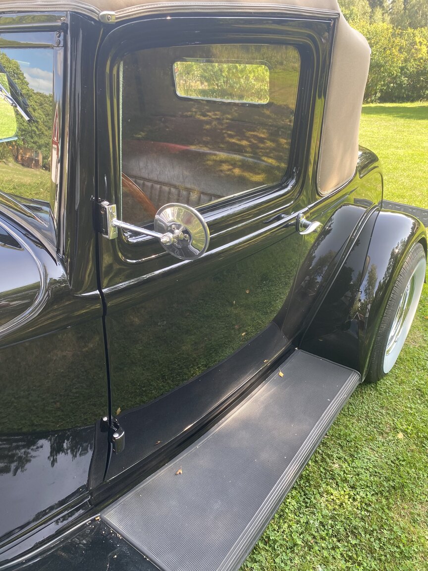 Aussenfoto 1932 Ford 32 deuce sport coupé (Hot Rod)