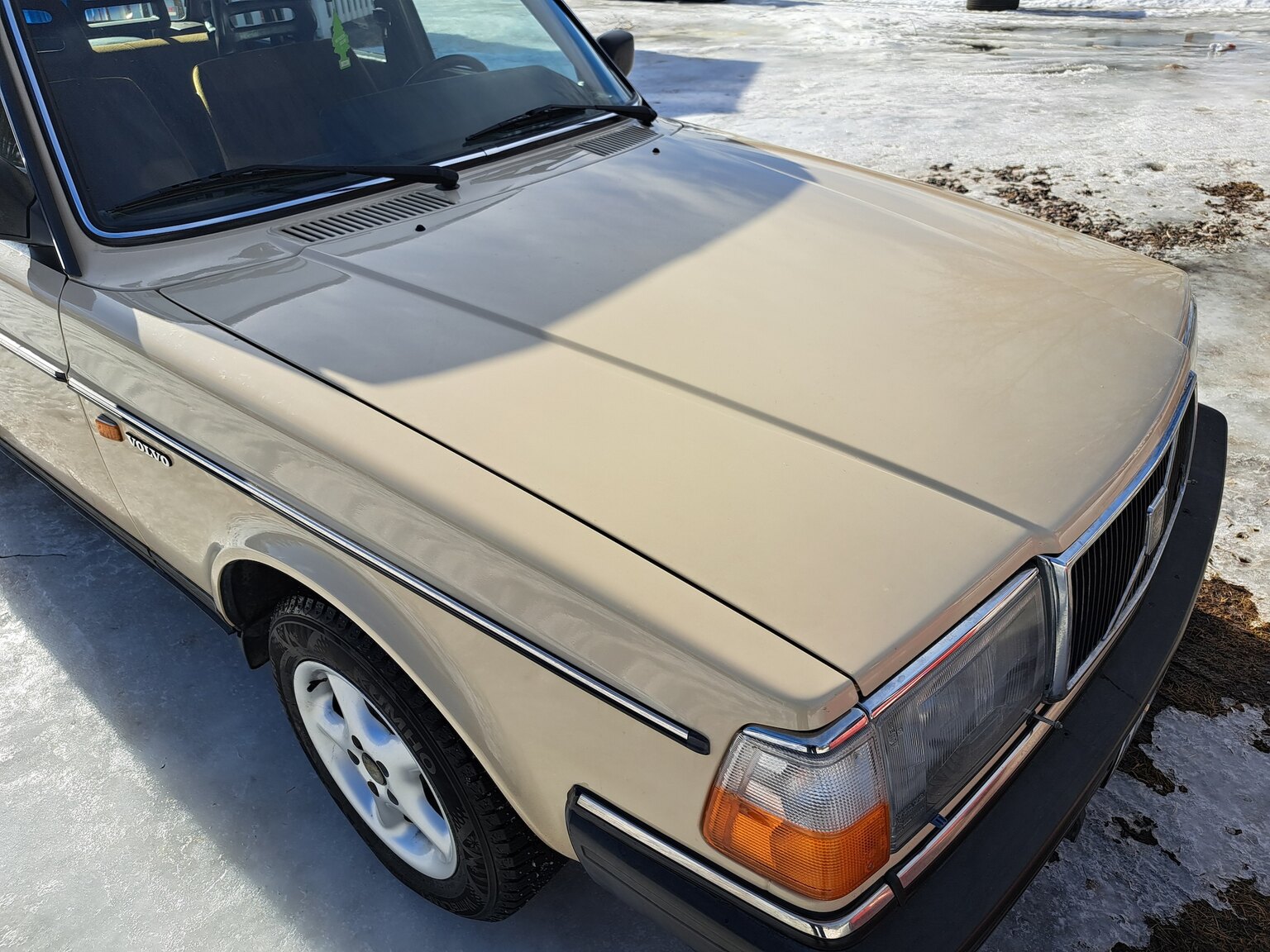 Exteriörbild på 1988 Volvo 240 GL