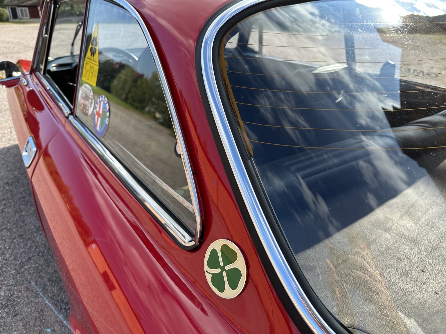 Exteriörbild på 1972 Alfa Romeo 2000 GTV Bertone Coupé