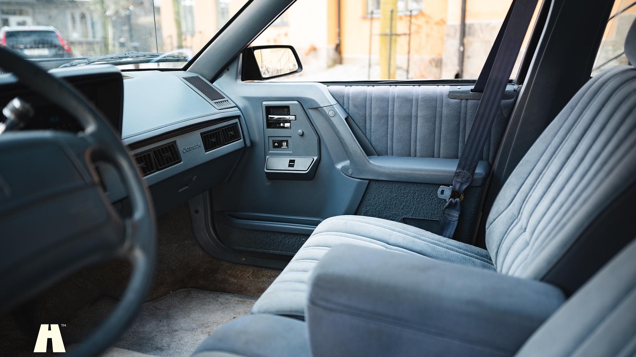 Interiörbild 1994 Oldsmobile Cutlass Ciera Sedan 3.1 (49)