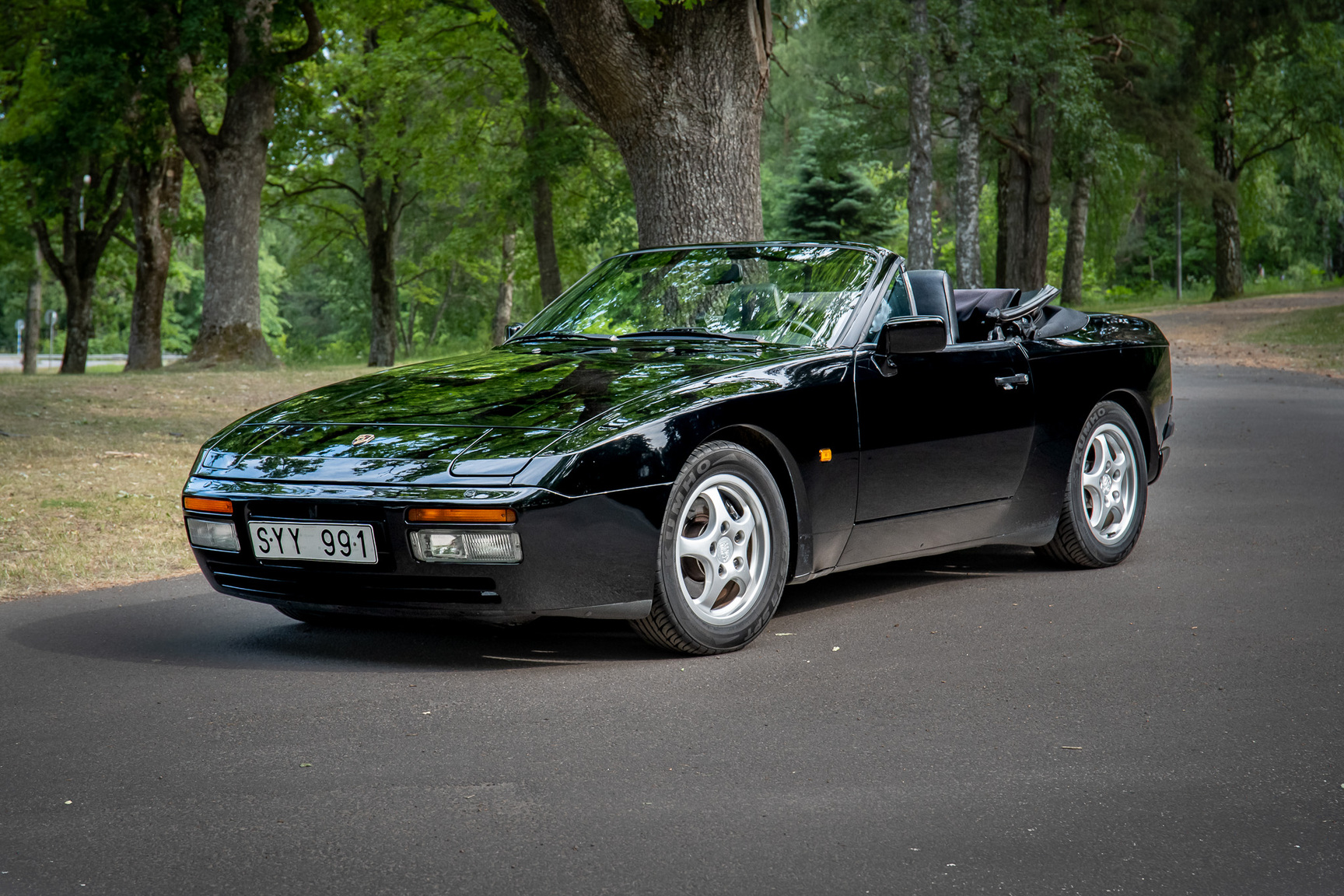 Aussenfoto 1989 Porsche 944 S2 Cabriolet  (3)