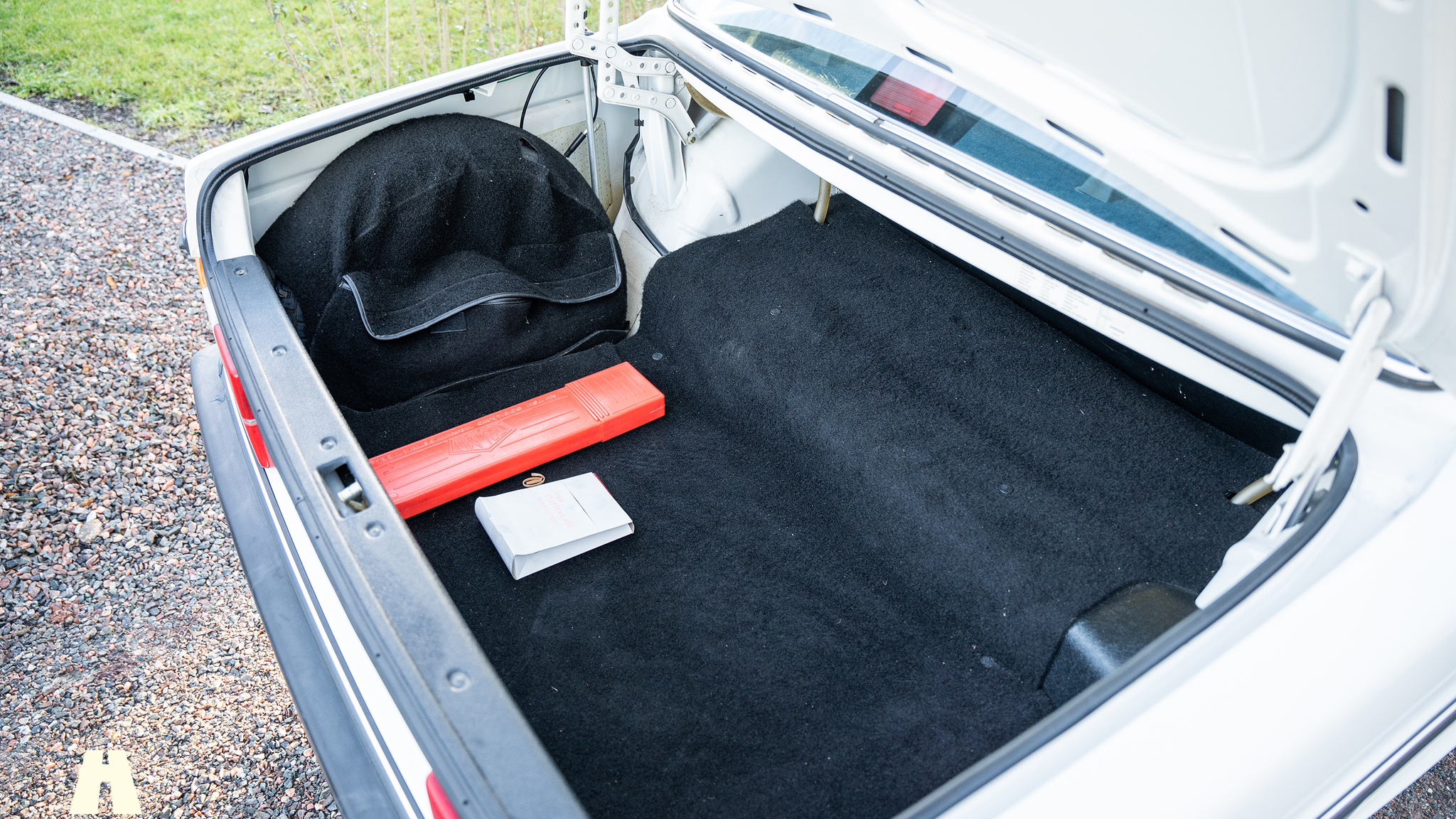 Innenraumfoto von 1988 Volvo 240 GL