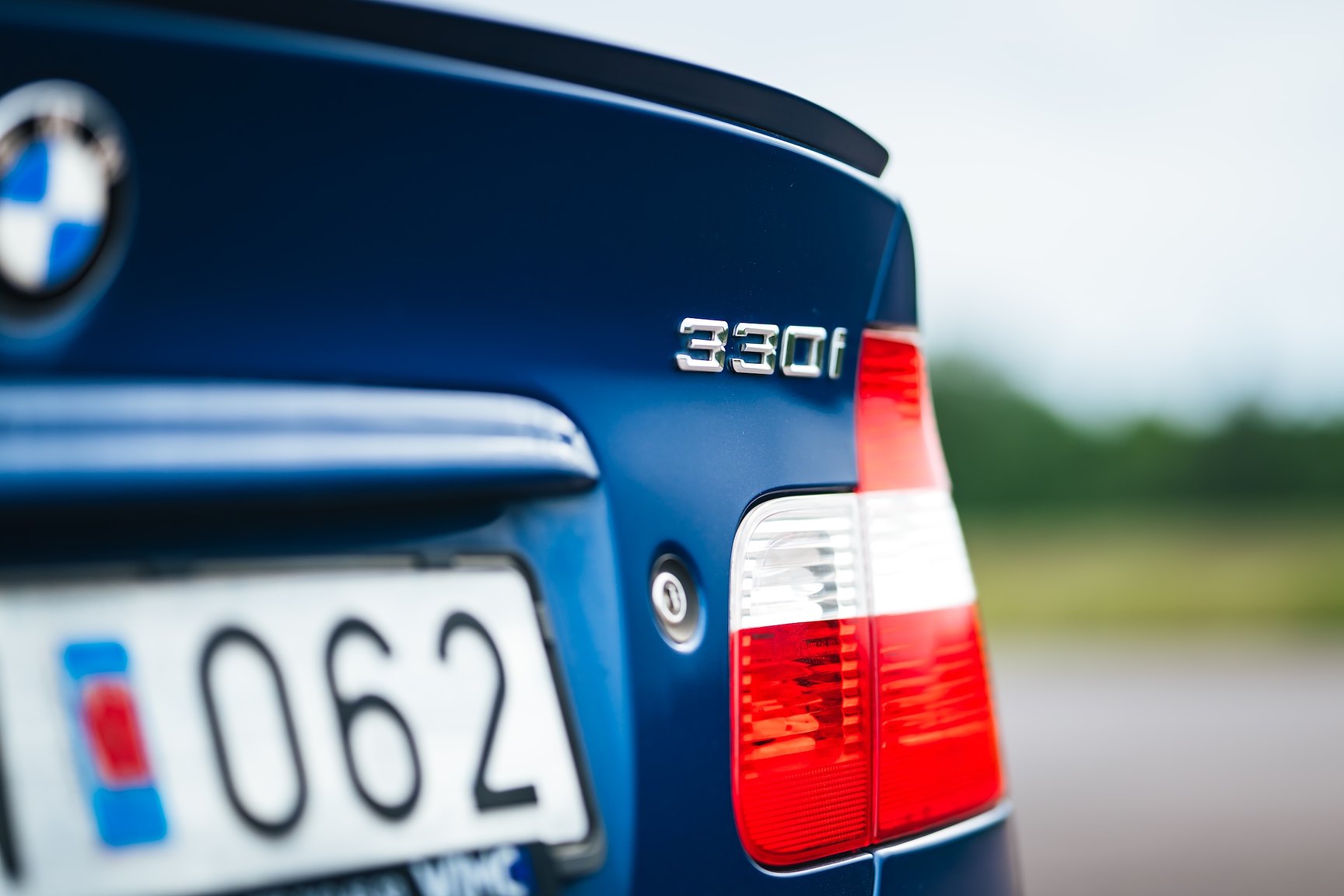 Exterior image of 2003 BMW 330i