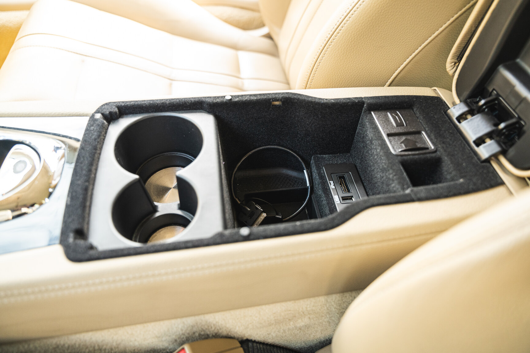 Interior image of 2009 Jaguar XK