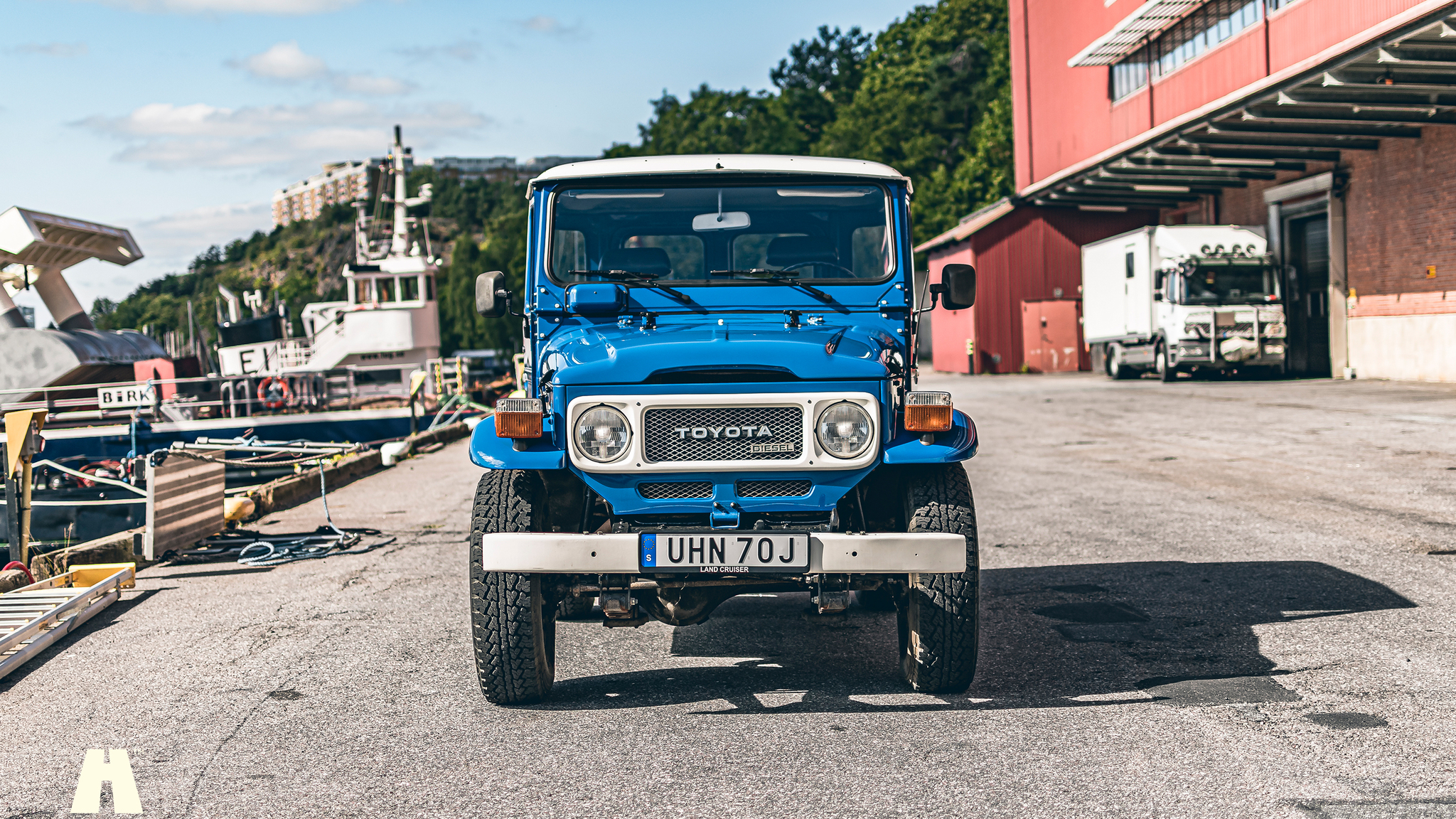 Exterior image of 1984 Toyota Land Cruiser BJ42