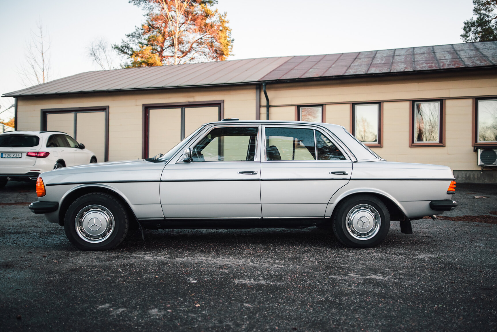Exteriörbild på 1978 Mercedes-Benz 250