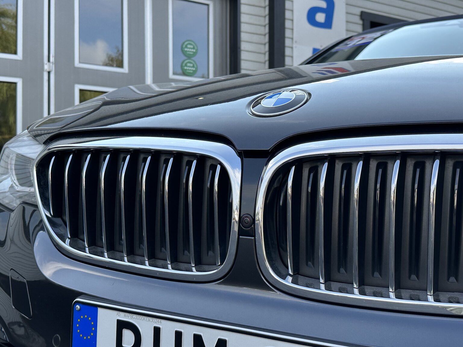 Exterior image of 2019 ALPINA B5 S Bi-Turbo Sedan ALLRAD
