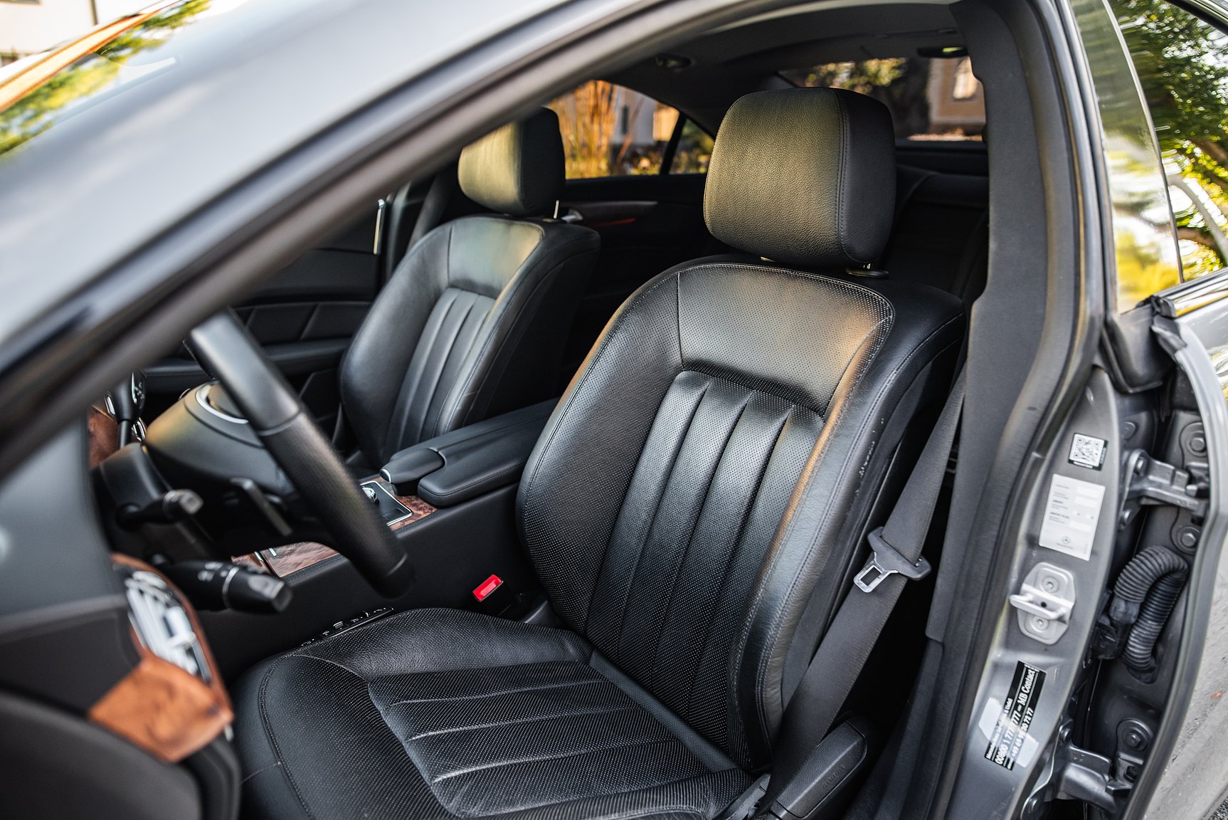Interior image of 2011 Mercedes-Benz CLS 500
