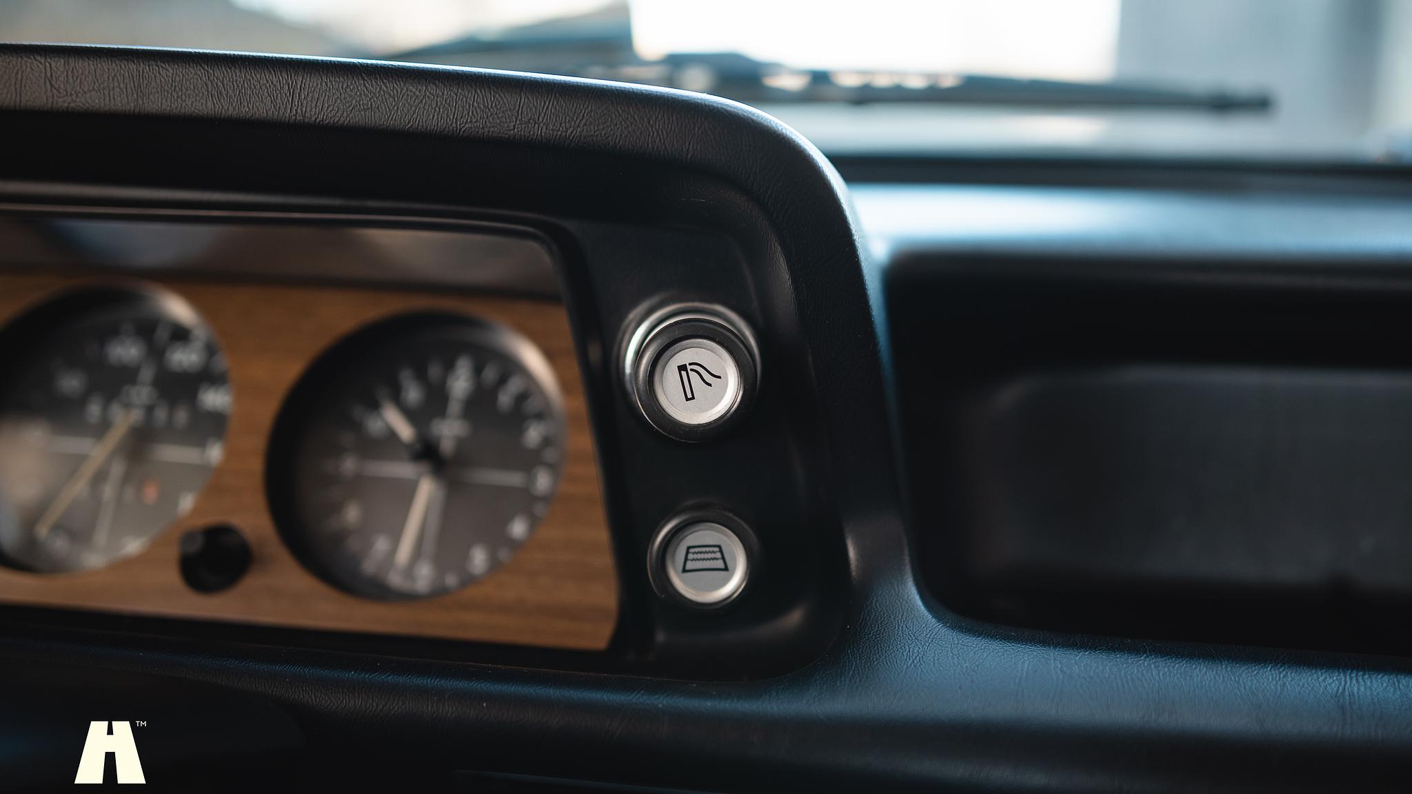 Innenraumfoto von 1974 BMW 2002