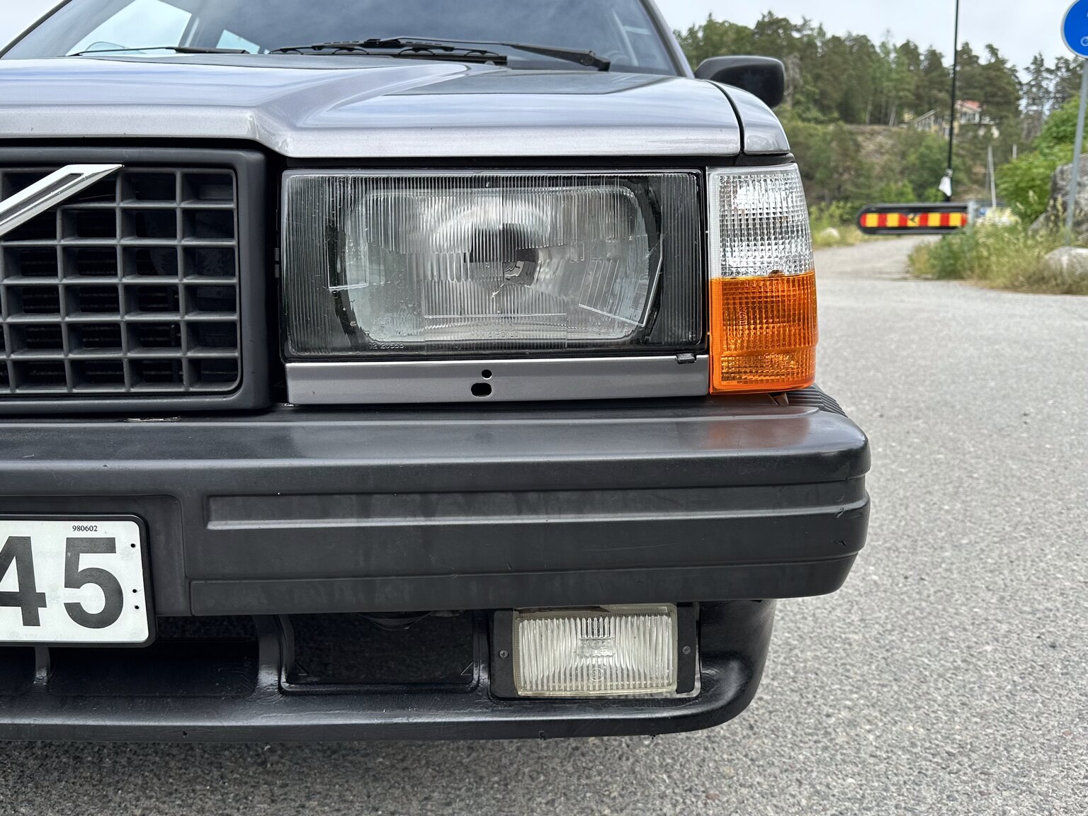 Exterior image of 1988 Volvo 740 Turbo