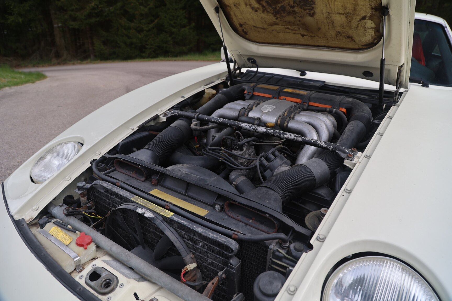 Image of 1981 Porsche 928 S mechanics