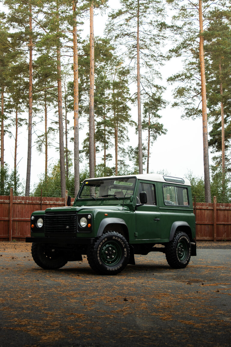 Aussenfoto 1996 Land Rover Defender 90 300TDi (3)