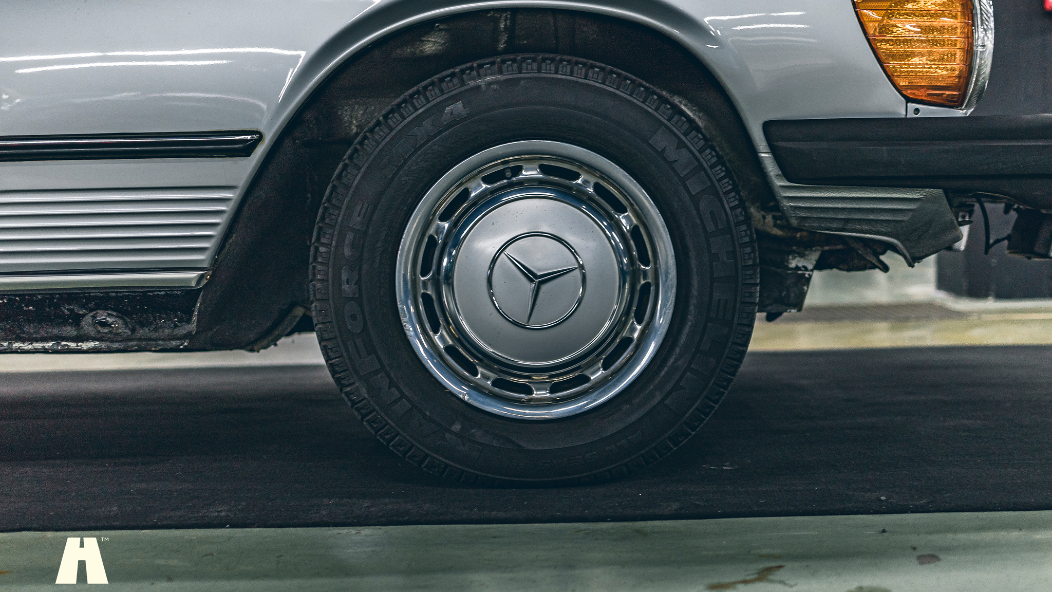 Exteriörbild på 1974 Mercedes SLC450 Project