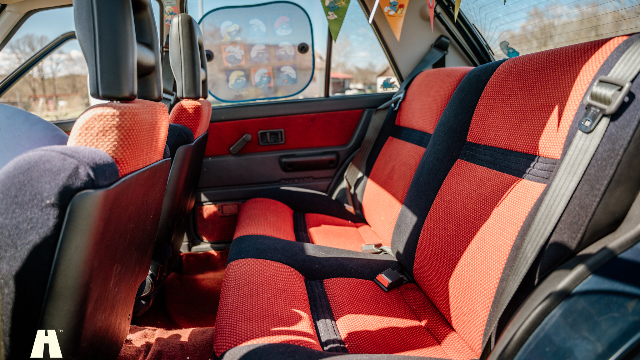 Interior image of 1986 Daihatsu Charade Turbo