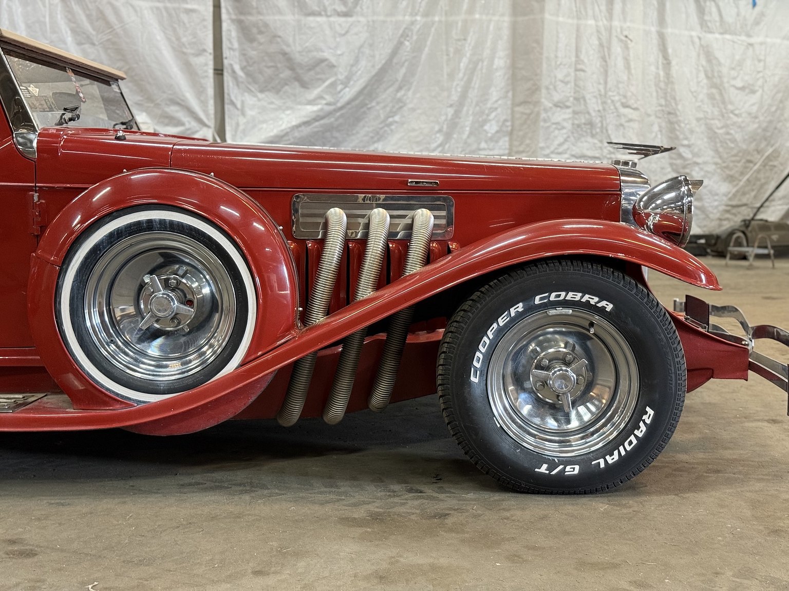 Exteriörbild på 1965 Duesenberg Roadster/StreetRod Replika 