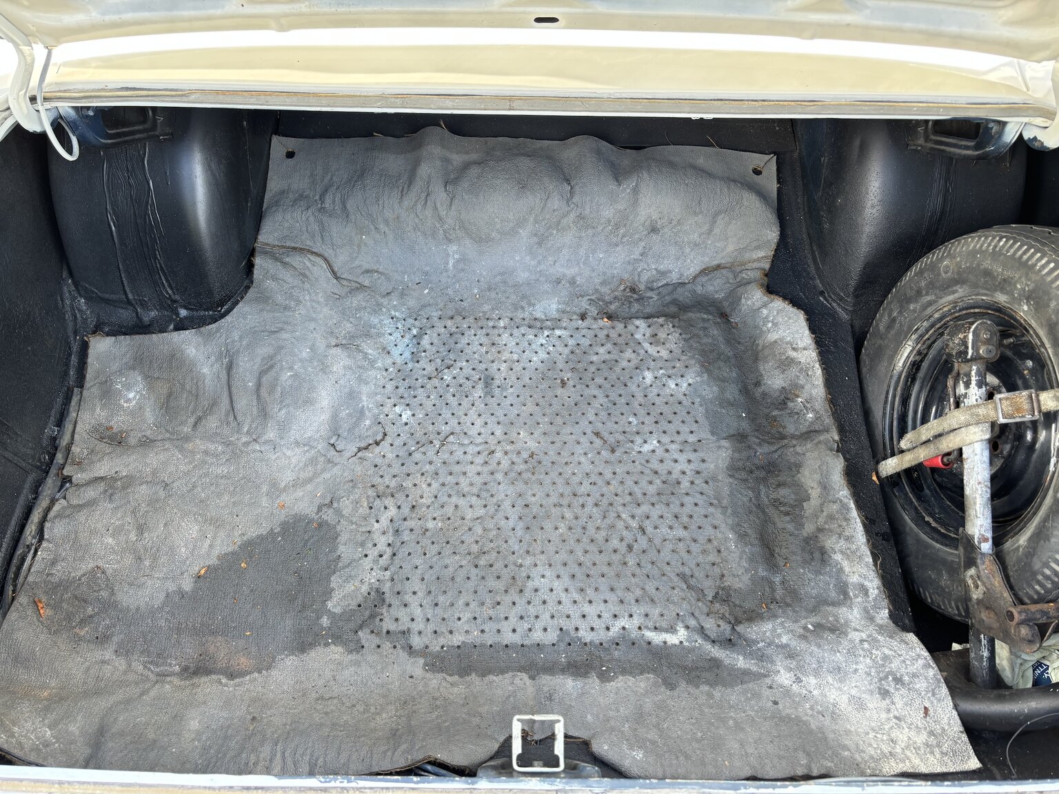 Interiörbild 1965 Opel Record Deluxe