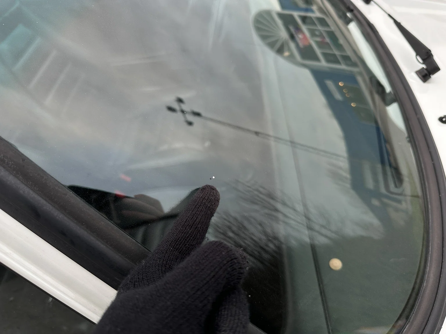 Exterior image of 1983 Porsche 911 SC (56)