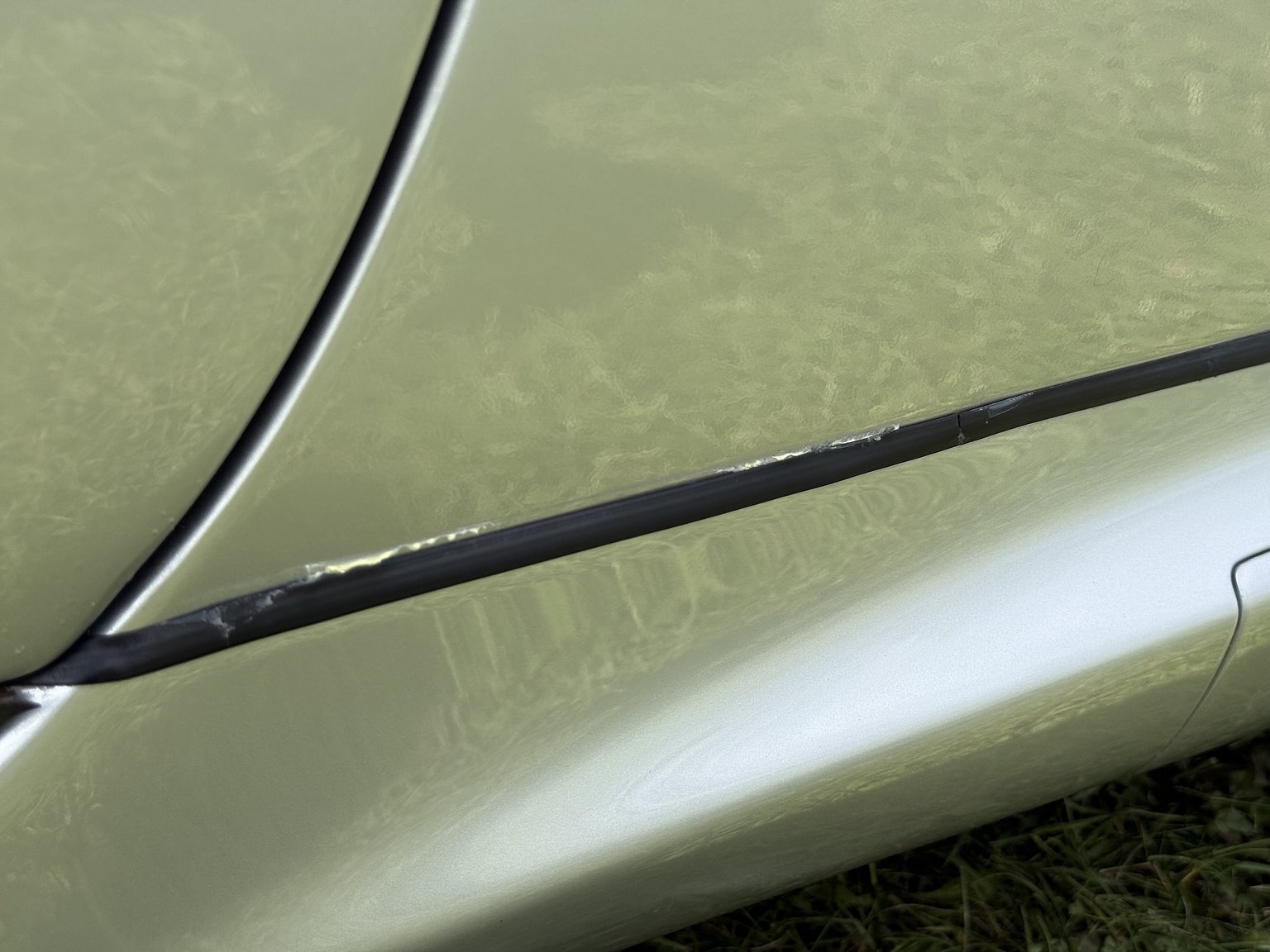 Exterior image of 2000 Mercedes-Benz CLK 55 AMG Coupé