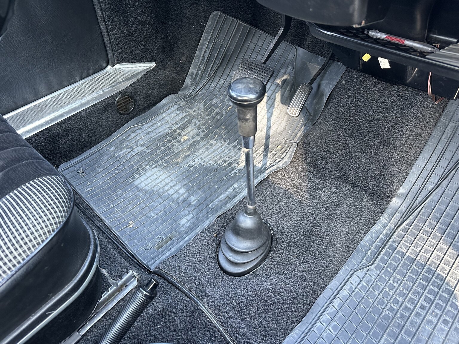 Interior image of 1975 NSU RO 80