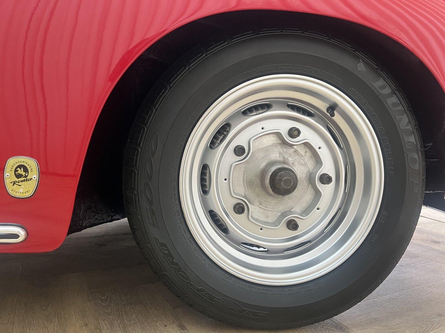 Exterior image of 1960 Porsche 356