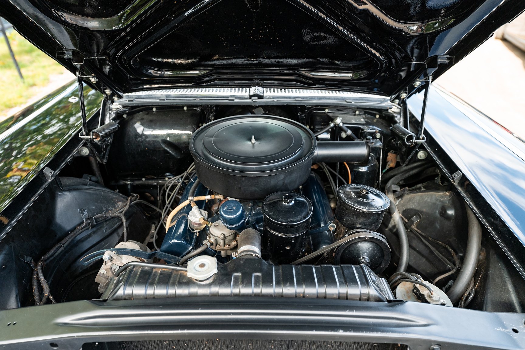 Image of 1958 Cadillac Coupe de Ville mechanics