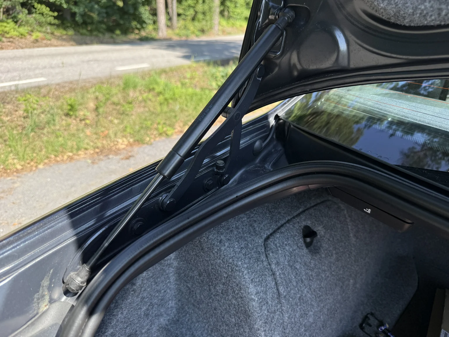 Interior image of 2004 BMW M3 Coupé (80)