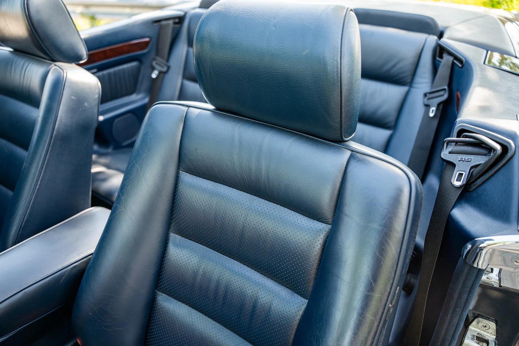 Interiörbild 1993 Mercedes-Benz 300 CE-24 Cabriolet (24)