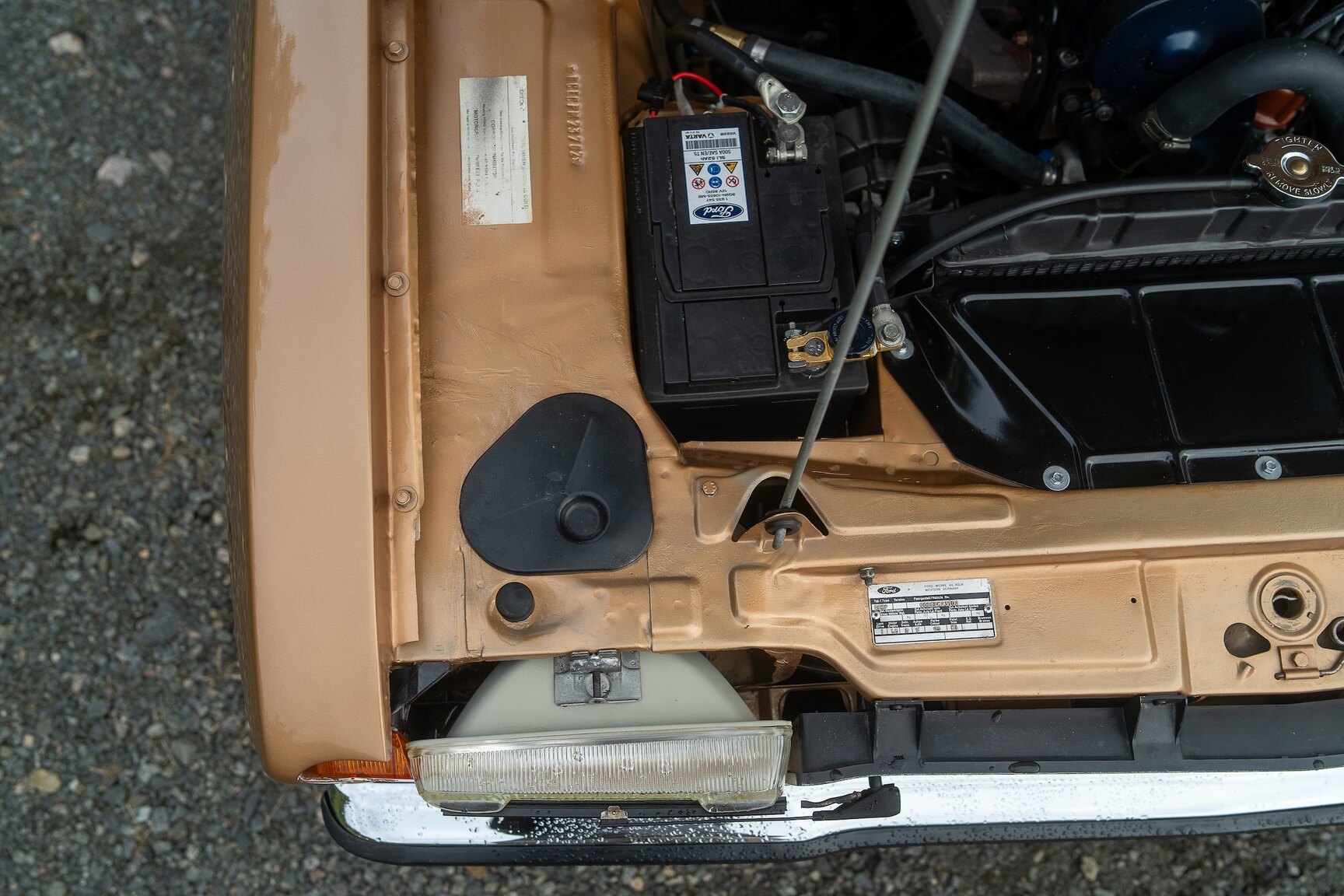 Image of 1975 Ford Capri 1600 mechanics