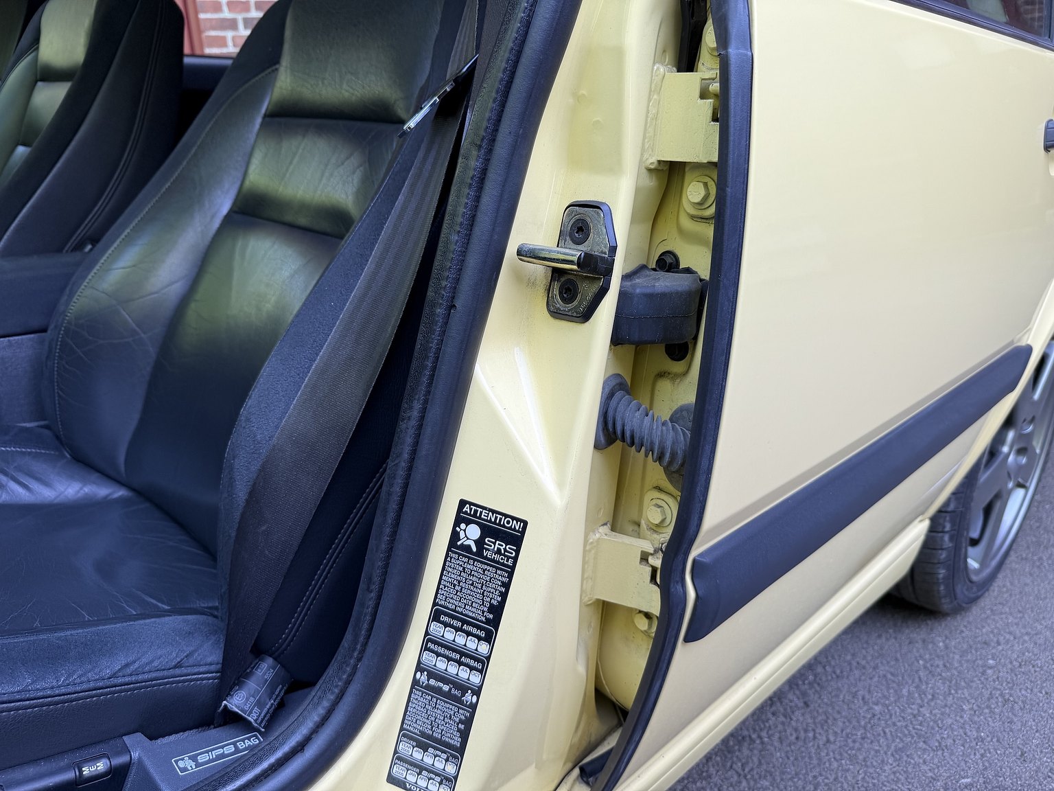 Interior image of 1995 Volvo 850 T-5R