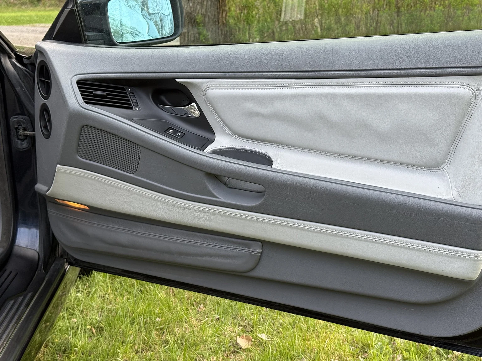 Innenraumfoto von 1994 BMW 840Ci (39)