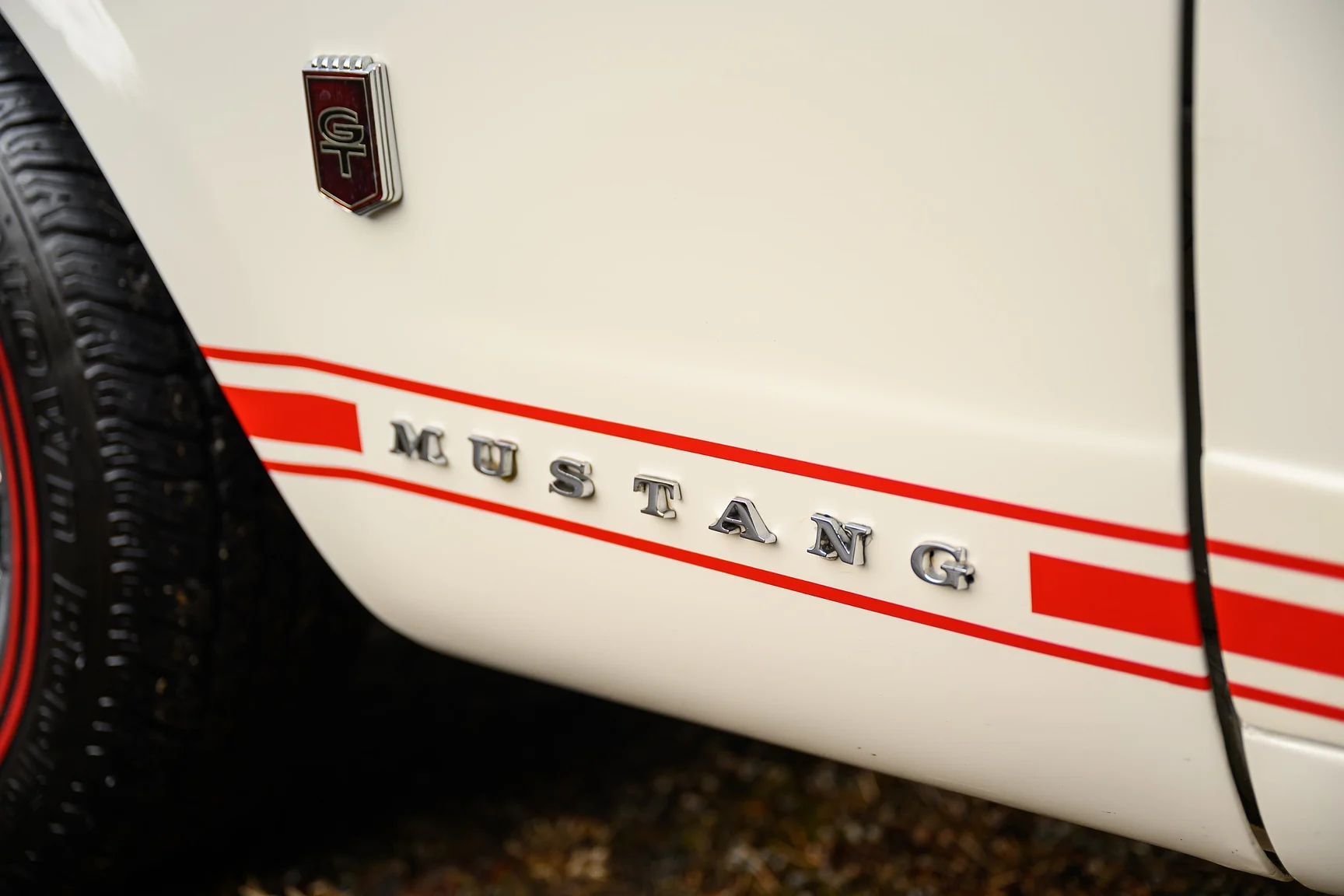 Exteriörbild på 1965 Ford Mustang GT Convertible (97)