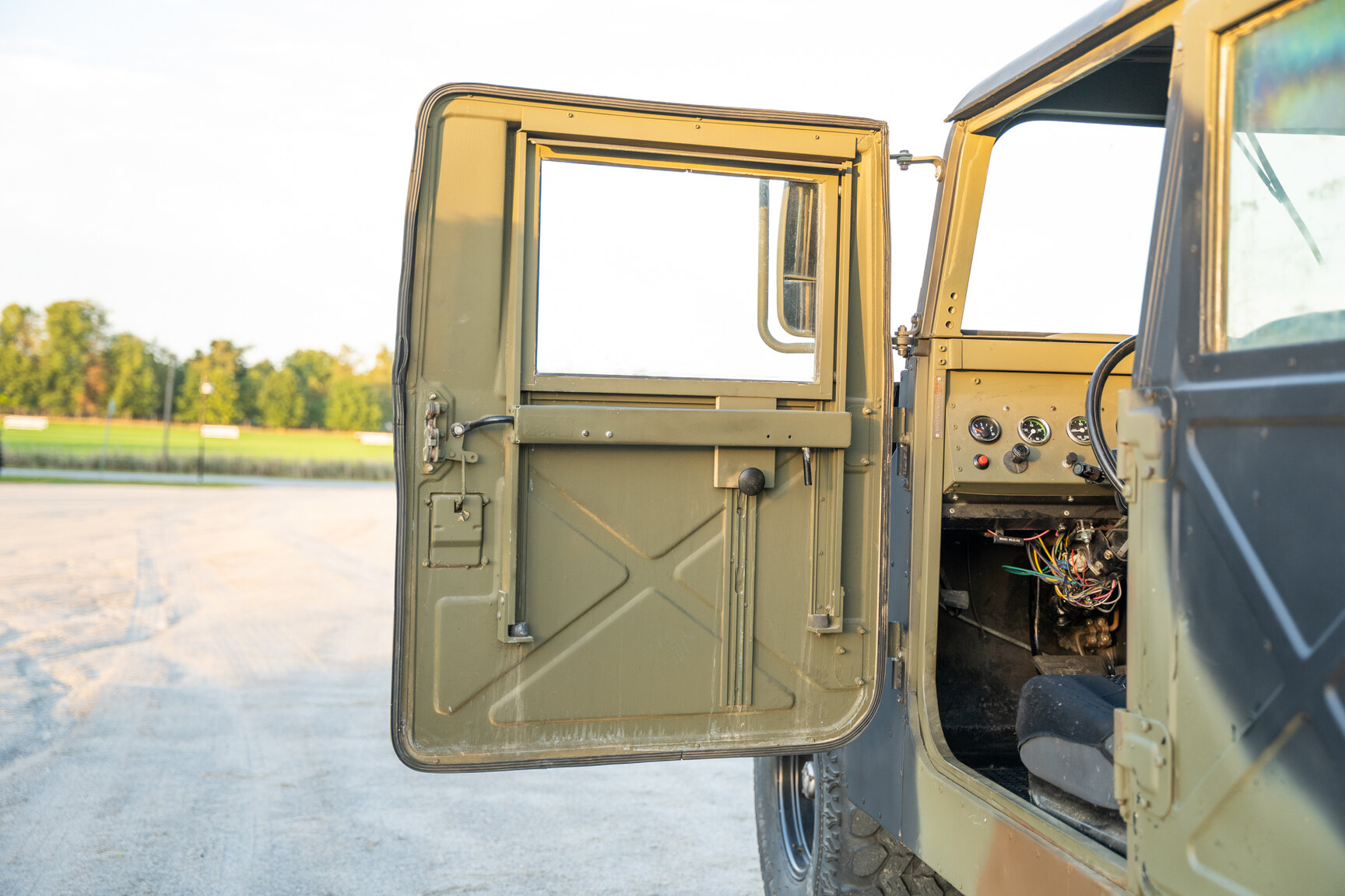 Interior image of 1987 Chevrolet/Humvee H1 Slantback