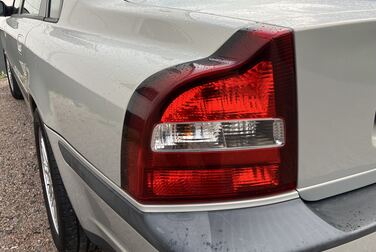 Exteriörbild på 1999 Volvo S80