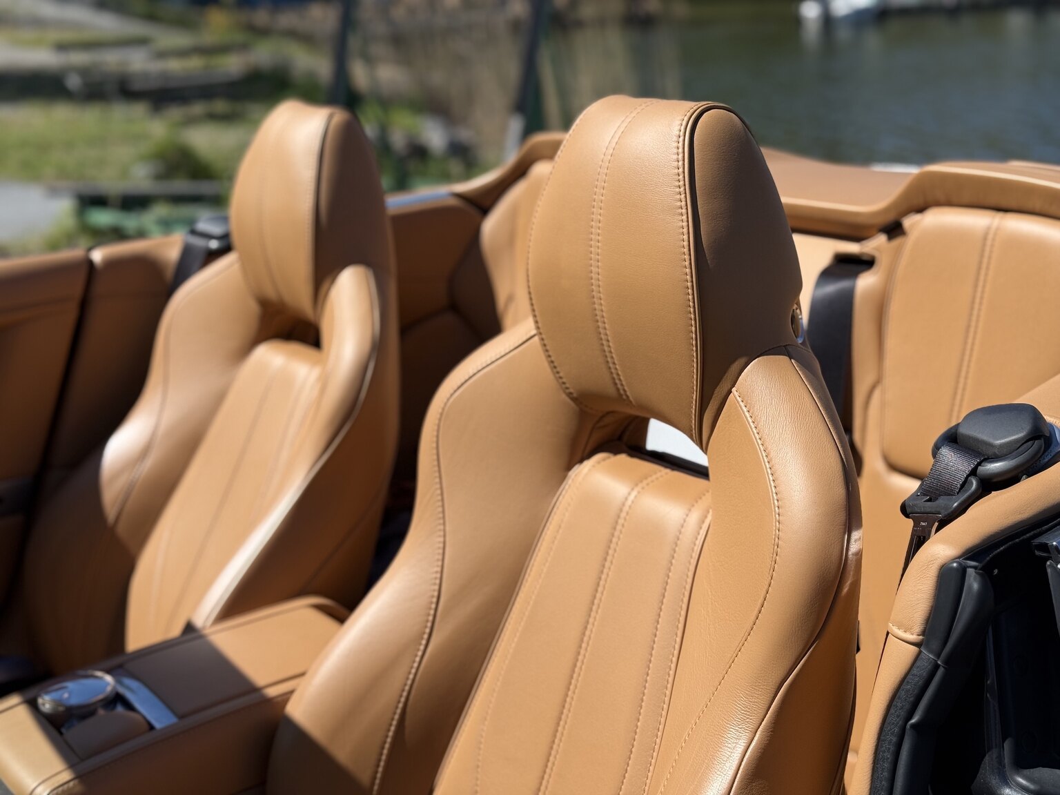 Interiörbild 2015 Aston Martin DB9 Volante